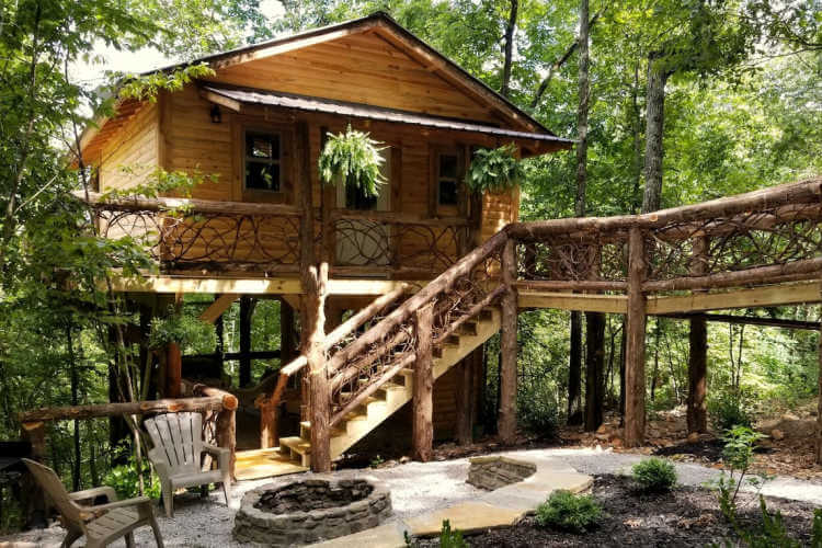 87 Getaway Mountain View Arkansas Treehouse-Kids Are A Trip