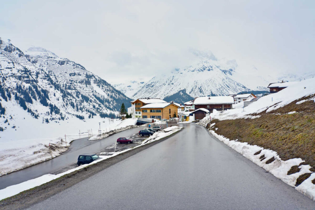 Lech Zurs skiing in Austria